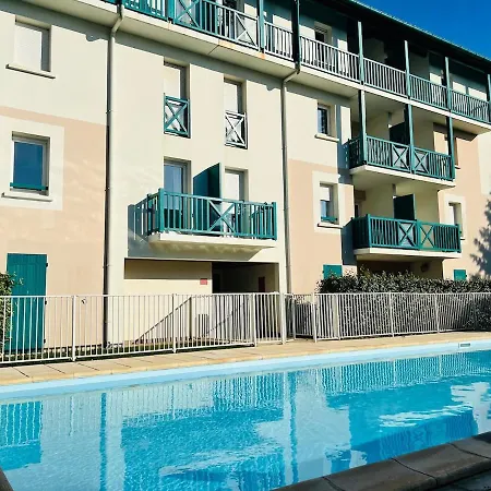 T2 Avec Piscine à Golf De Biarritz