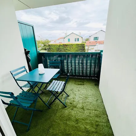 T2 Avec Piscine à Golf De Biarritz