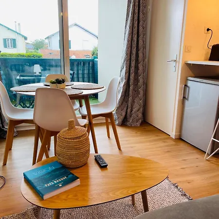 Appartement T2 Avec Piscine A Golf De Biarritz *