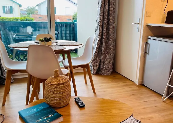 Appartement T2 Avec Piscine A Golf De Biarritz *